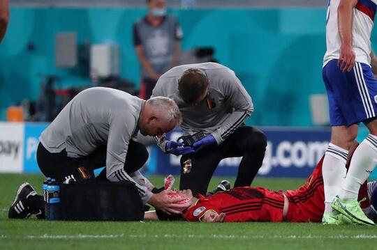 Bek Belgia Castagne, Mungkin Absen di Kompetisi EURO 2020, Akibat Cedera Soket Mata