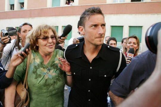 Peran Orang Tua Terhadap Karir Pengeran Roma, Francesco Totti