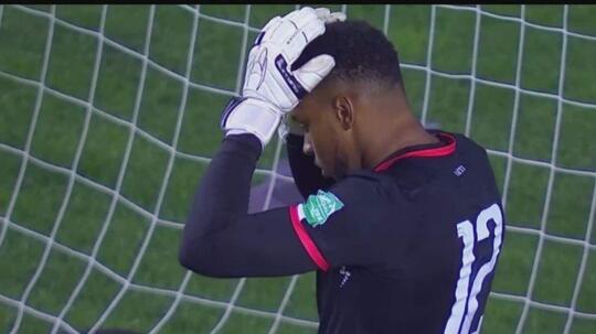 Kiper Haiti bikin Gol Bunuh Diri Terkocak, bikin Penonton Geleng Kepala