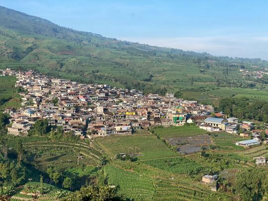 Menakjubkannya Puncak Botorono