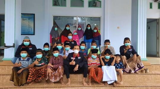 PMM’95 UMM Lakukan Belajar Mengajar Ngaji kepada anak-anak Desa Pogalan