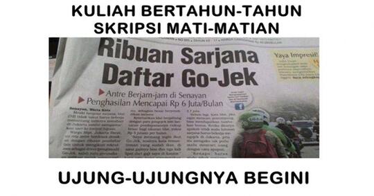 Sekolah Gak Pernah Apa Lagi Pake Seragam, Sekali Sekolah Corat-coret Seragam!