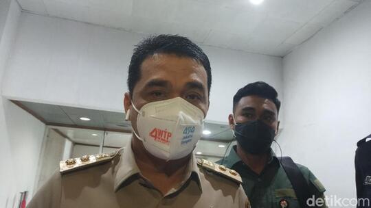 Respons Wagub DKI soal Antrean Pasien COVID-19 di Lorong RSUD Cengkareng