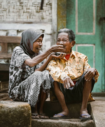 Menjadi Tua Itu Takdir, Menjadi Hebat Itu Pilihan
