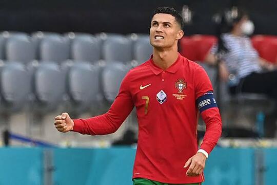 Cristiano Ronaldo jadi Pemain Pertama yang Berhasil Menyamakan Rekor Ali Daei
