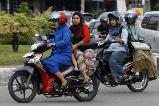 Kebiasaan Sepele Warga +62 Yang Bisa Bikin Bule Heran