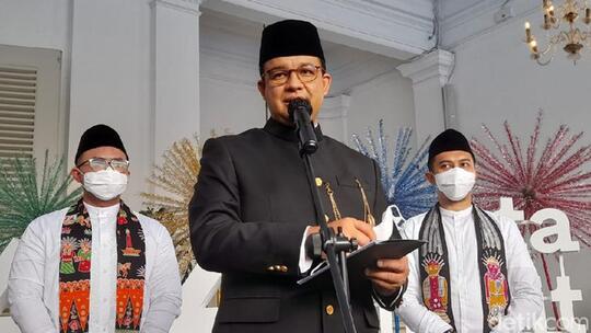 Cek Stasiun Cikini, Anies Temukan Banyak Warga Mau Ngantor Saat PPKM Darurat