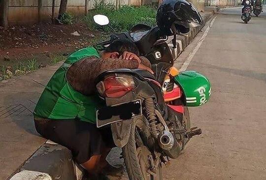 Nasib Driver Ojol Kala PPKM Darurat: Orderan Seret-Cicilan Macet