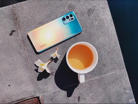Si Kamera Canggih & Gaming Lancar Rilis! Buruan Preorder OPPO Reno6 di Shopee