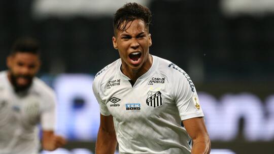 Belum Cukup, AC Milan Terus Begerilya di Bursa Transfer