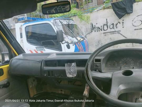 Mercedes Benz MB700 dan MB800 - Dibuat Untuk Menjegal Dominasi Mitsubishi Colt Diesel