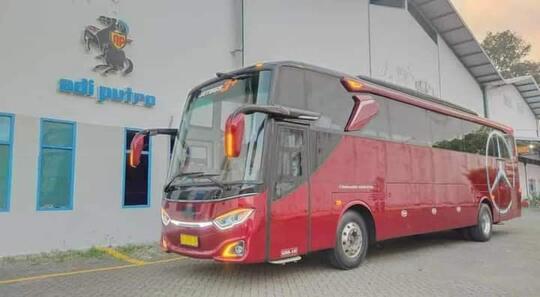 Adiputro Perkenalkan Bodi Jetbus 3+ Single Glass, Punya 3 Wiper dan Kaca Super Lebar