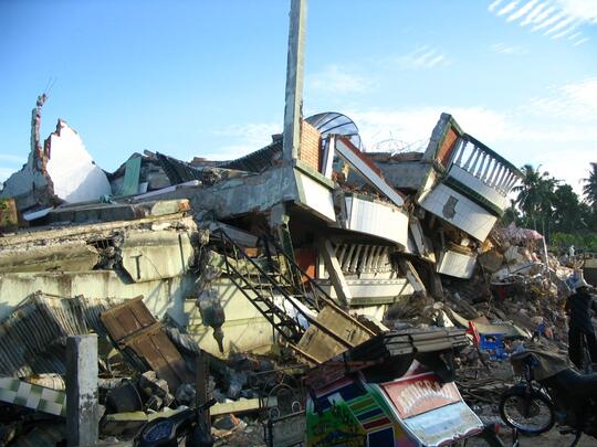 Mengerikan 9 Gempa Bumi Dan Tsunami Besar Yg Pernah Terjadi di Indonesia