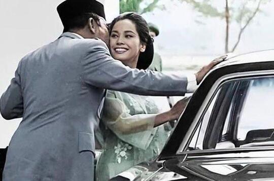 Jarang Orang Tahu, Cinta Bung Karno Pada Wanita Jepang Ternyata Mendua Loh!!