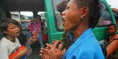 Bikin Geleng-geleng Kepala, Hal-hal Aneh yang Ada di Indonesia!