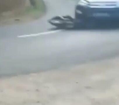 Ngebut di Tikungan Tajam, Pengendara Motor Berujung Tragis, Motornya Ringsek