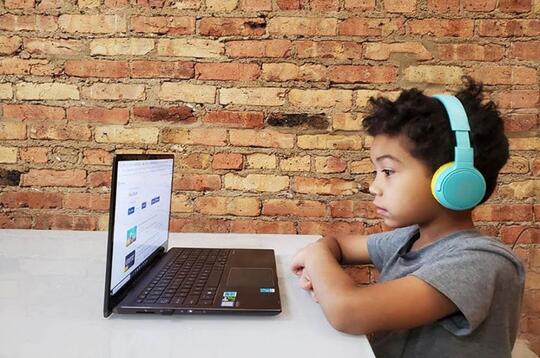 Drama Sekolah Online yang Dialami Anak dan Orang Tua Setiap Hari, Apakah Ini Baik?
