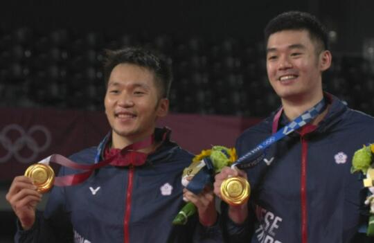 Empat Cerita Menarik dari Medali Emas Lee Yang dan Wang Chi-Lin !!!