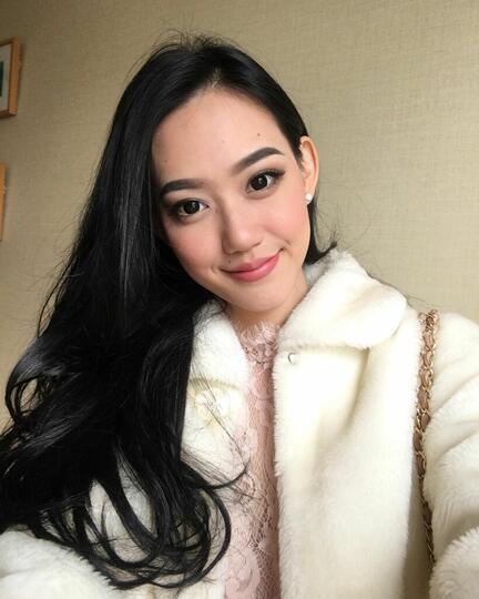 Jadi Anak Pendeta, 7 Artis Indonesia Ini Memutuskan Jadi Mualaf ...