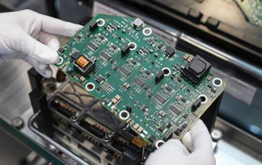 Bencana Defisit Chip Global Menimpa Ponsel, Smartphone Langka Dan Mahal Di Depan Mata