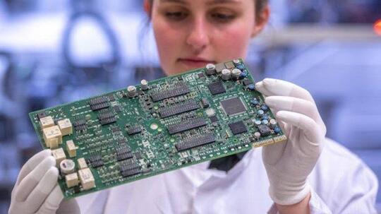 Bencana Defisit Chip Global Menimpa Ponsel, Smartphone Langka Dan Mahal Di Depan Mata