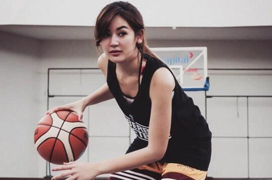 5 Seleb Cantik Ini Ternyata Pernah Jadi Atlit Loh, Ada Idola Agansis Nggak Nih?