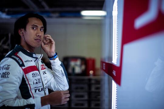 Pebalap Indonesia Sean Gelael Bersiap Jalani Balapan 24 Jam