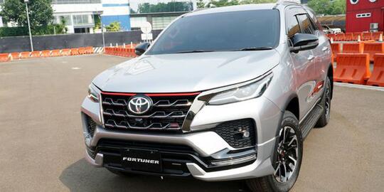 16 Tahun Perkembangan Toyota Fortuner, SUV Kebanggaan Orang Indonesia