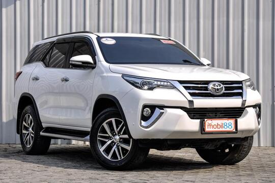 16 Tahun Perkembangan Toyota Fortuner, SUV Kebanggaan Orang Indonesia
