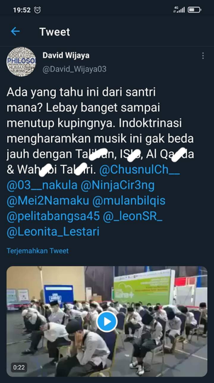 Para Santri Tutup Telinga Saat Diputar Musik di Area Vaksin, Begini Komentar Netizen!