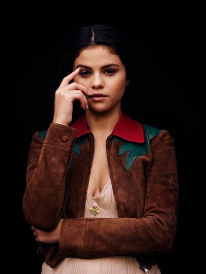 Siapa Bilang Selena Gomez Absen Met Gala 2021 Gara-gara Justin dan Hailey Bieber?