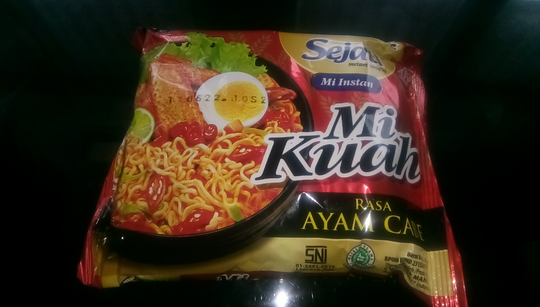 Review Mie Sejati, Mie Instan asal Makassar yang Berani