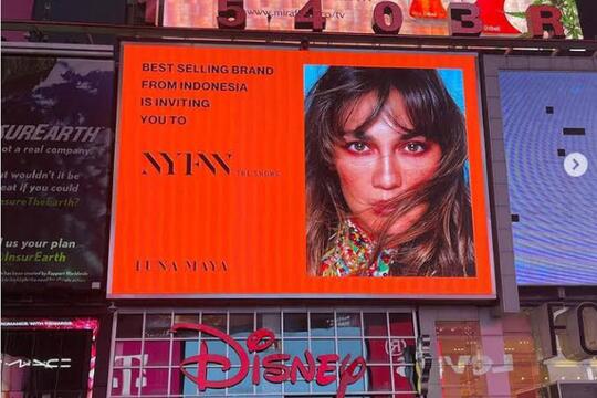 Artis Indonesia Muncul Di Billboard Times Square! Bangga Atau Biasa Saja?