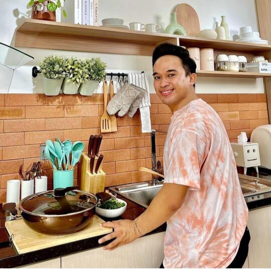 Meski Tak Juara, Alumni Master Chef Indonesia Ini paling Bersinar di TV, Ayo Kenalan!