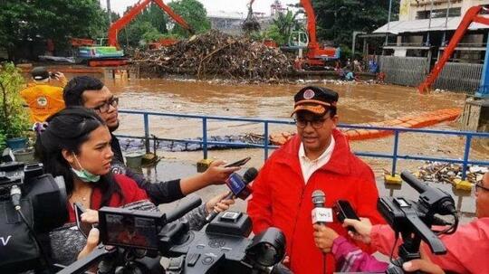 Pemprov DKI Alokasikan Rp 1 Triliun untuk Normalisasi Sungai dan Waduk