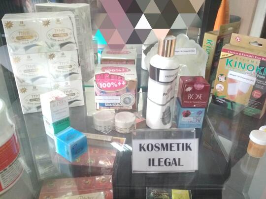 Awas! Obat dan Kosmetikmu Bisa Jadi Ilegal & Palsu. Begini Cara Check izin BPOM