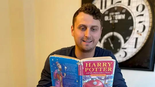 Pria Bernama “Harry Potter” Perlu Meyakinkan Khalayak Kalau Benar Itu Nama Aslinya
