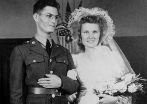 (Segmen SIF) Pertempuran Okinawa Saksi Bisu Aksi Heroik Desmond Doss
