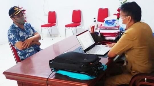 Fotonya VIRAL Saat Sentuh 'PAYUDARA' Murid, Oknum Guru Bantah Lakukan Pelecehan !