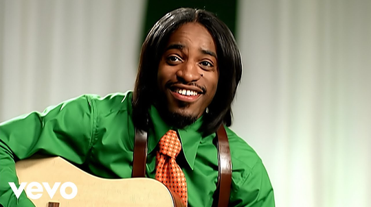Sisi Gelap Dari Lagu dari Outkast - Hey Ya, Fenomena Derita Dibungkus Cinta