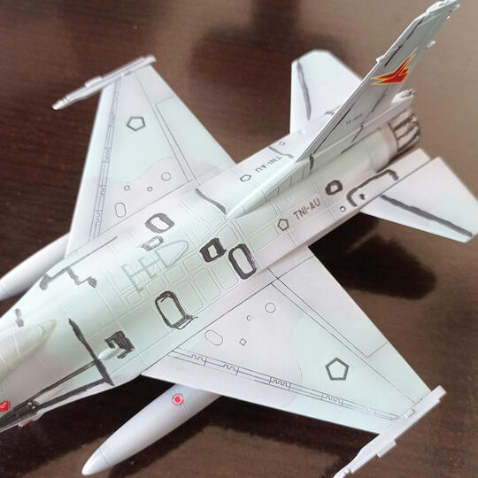 Marathon Merakit 3 (tiga) F-16A TNI-AU Sekaligus