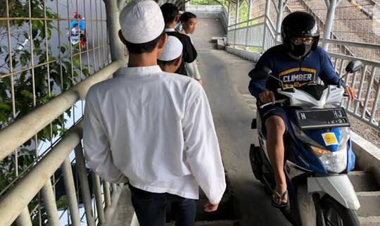 Beberapa Godaan Dijalan Yang Tak Terbantahkan, Kita Harus Lebih Sabar, Nih!