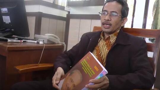 Sarjana Agama Pentingkah Di Indonesia?