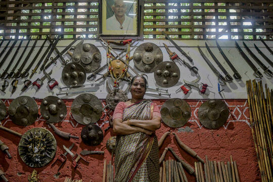 Respect, Nenek Berusia 78 Tahun ini Ahli bertarung Kalaripayattu