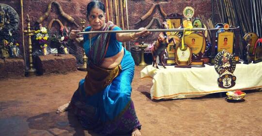 Respect, Nenek Berusia 78 Tahun ini Ahli bertarung Kalaripayattu