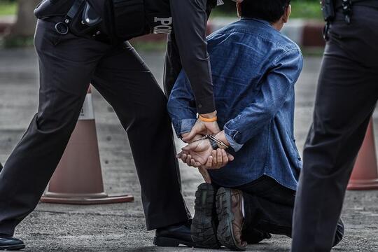 Seandainya Lo Ketangkep Polisi Padahal Gak Berdosa, Ini yang Harus Lo Lakuin!