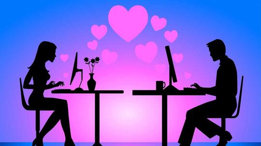 5 Kerugian Memiliki Pacar Virtual