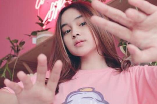 Artis Indonesia Newbie yang Cantiknya Bikin Lo klepek-klepek!