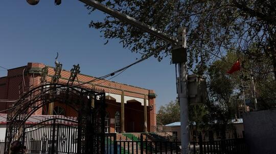 Cinanisasi Bangunan Masjid: Menghilangkan Arsitektur Arab Juga Menimpa Muslim Hui
