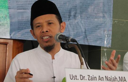 BREAKING NEWS: Anggota Komisi Fatwa MUI Ahmad Zain An-Najah Ditangkap Densus